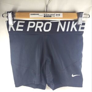Nike Pro